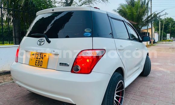 Nunua Imported Toyota IST Nyeupe Gari ndani ya Dar es Salaam nchini Dar es Salaam Nunua Imported Toyota IST Nyeupe Gari ndani ya Dar es Salaam nchini Dar es Salaam