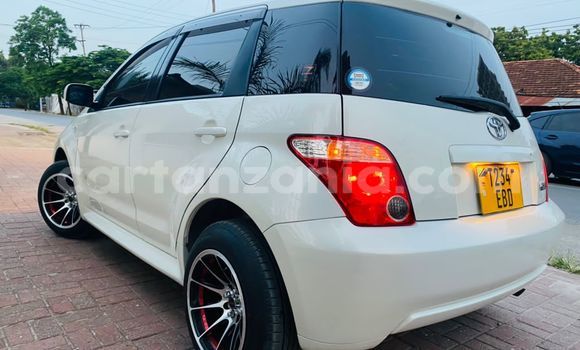 Nunua Imported Toyota IST Nyeupe Gari ndani ya Dar es Salaam nchini Dar es Salaam Nunua Imported Toyota IST Nyeupe Gari ndani ya Dar es Salaam nchini Dar es Salaam