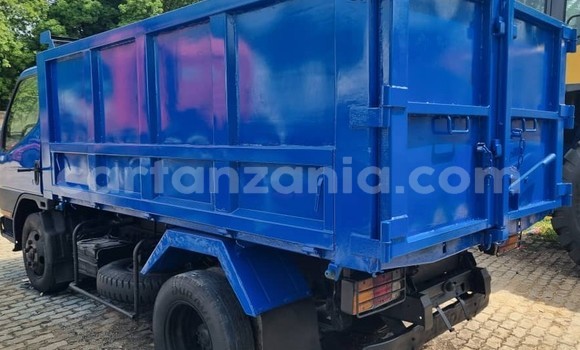 Buy Import Mitsubishi Fuso Fighter Blue Truck in Dar es Salaam in Dar es Salaam Buy Import Mitsubishi Fuso Fighter Blue Truck in Dar es Salaam in Dar es Salaam