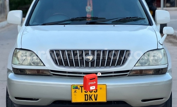 Buy Used Toyota Harrier White Car in Dar es Salaam in Dar es Salaam Buy Used Toyota Harrier White Car in Dar es Salaam in Dar es Salaam