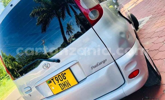Nunua Ilio tumika Toyota FunCargo Fedha Gari ndani ya Dar es Salaam nchini Dar es Salaam Nunua Ilio tumika Toyota FunCargo Fedha Gari ndani ya Dar es Salaam nchini Dar es Salaam