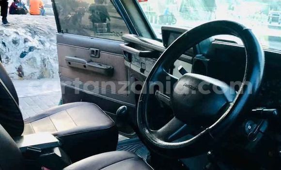Nunua Ilio tumika Toyota Land Cruiser Prado Nyeusi Gari ndani ya Dar es Salaam nchini Dar es Salaam Nunua Ilio tumika Toyota Land Cruiser Prado Nyeusi Gari ndani ya Dar es Salaam nchini Dar es Salaam