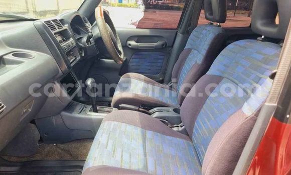 Nunua Ilio tumika Toyota RAV4 Nyekundu Gari ndani ya Dar es Salaam nchini Dar es Salaam Nunua Ilio tumika Toyota RAV4 Nyekundu Gari ndani ya Dar es Salaam nchini Dar es Salaam