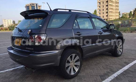 Nunua Ilio tumika Toyota Harrier Nyeusi Gari ndani ya Dar es Salaam nchini Dar es Salaam Nunua Ilio tumika Toyota Harrier Nyeusi Gari ndani ya Dar es Salaam nchini Dar es Salaam