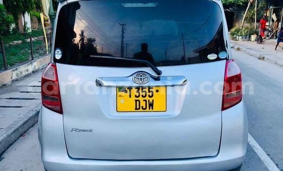 Nunua Ilio tumika Toyota Ractis Fedha Gari ndani ya Dar es Salaam nchini Dar es Salaam Nunua Ilio tumika Toyota Ractis Fedha Gari ndani ya Dar es Salaam nchini Dar es Salaam