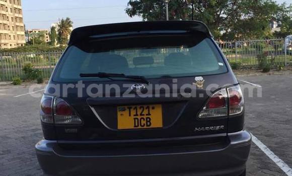Nunua Ilio tumika Toyota Harrier Nyeusi Gari ndani ya Dar es Salaam nchini Dar es Salaam Nunua Ilio tumika Toyota Harrier Nyeusi Gari ndani ya Dar es Salaam nchini Dar es Salaam