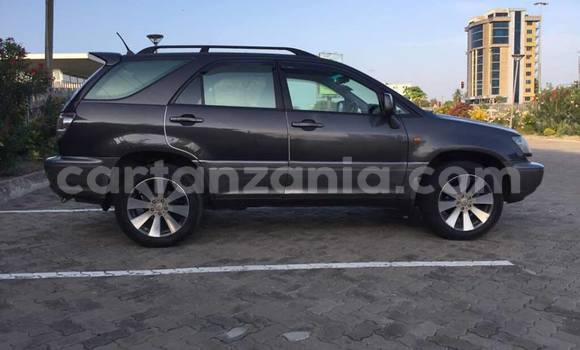 Nunua Ilio tumika Toyota Harrier Nyeusi Gari ndani ya Dar es Salaam nchini Dar es Salaam Nunua Ilio tumika Toyota Harrier Nyeusi Gari ndani ya Dar es Salaam nchini Dar es Salaam