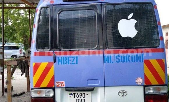 Nunua Ilio tumika Toyota Coaster Nyingine Gari ndani ya Dar es Salaam nchini Dar es Salaam Nunua Ilio tumika Toyota Coaster Nyingine Gari ndani ya Dar es Salaam nchini Dar es Salaam