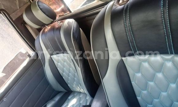 Nunua Ilio tumika Toyota Hilux Nyingine Gari ndani ya Moshi nchini Kilimanjaro Nunua Ilio tumika Toyota Hilux Nyingine Gari ndani ya Moshi nchini Kilimanjaro