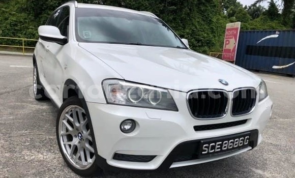Nunua Ilio tumika BMW X3 Nyeupe Gari ndani ya Mwanza nchini Mwanza Nunua Ilio tumika BMW X3 Nyeupe Gari ndani ya Mwanza nchini Mwanza