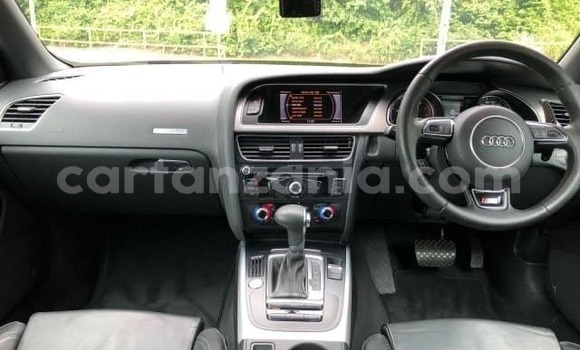 Nunua Ilio tumika Audi A5 Nyeusi Gari ndani ya Dar es Salaam nchini Dar es Salaam Nunua Ilio tumika Audi A5 Nyeusi Gari ndani ya Dar es Salaam nchini Dar es Salaam