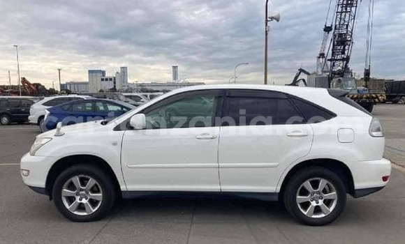 Buy Used Toyota Harrier White Car in Mwanza in Mwanza Buy Used Toyota Harrier White Car in Mwanza in Mwanza