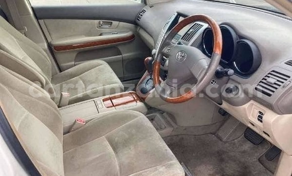 Nunua Ilio tumika Toyota Harrier Nyeupe Gari ndani ya Mwanza nchini Mwanza Nunua Ilio tumika Toyota Harrier Nyeupe Gari ndani ya Mwanza nchini Mwanza