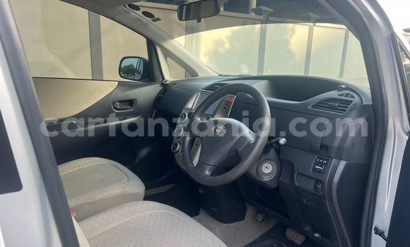 Nunua Ilio tumika Toyota Ractis Fedha Gari ndani ya Dar es Salaam nchini Dar es Salaam Nunua Ilio tumika Toyota Ractis Fedha Gari ndani ya Dar es Salaam nchini Dar es Salaam