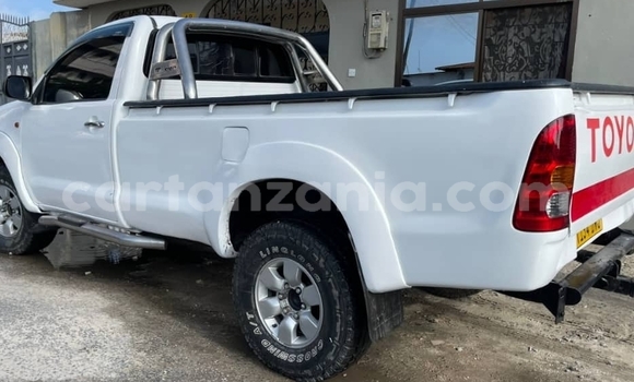 Buy Used Toyota Hilux White Car in Dar es Salaam in Dar es Salaam Buy Used Toyota Hilux White Car in Dar es Salaam in Dar es Salaam