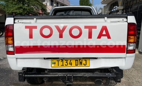 Buy Used Toyota Hilux White Car in Dar es Salaam in Dar es Salaam Buy Used Toyota Hilux White Car in Dar es Salaam in Dar es Salaam