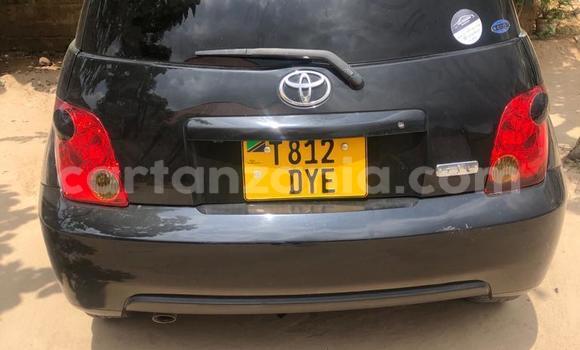 Buy Used Toyota IST Black Car in Dar es Salaam in Dar es Salaam