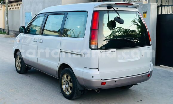 Nunua Imported Toyota Noah Nyingine Gari ndani ya Dar es Salaam nchini Dar es Salaam Nunua Imported Toyota Noah Nyingine Gari ndani ya Dar es Salaam nchini Dar es Salaam