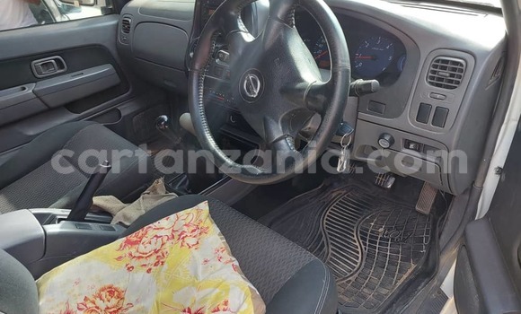 Buy Used Nissan Hardbody White Car in Dar es Salaam in Dar es Salaam Buy Used Nissan Hardbody White Car in Dar es Salaam in Dar es Salaam