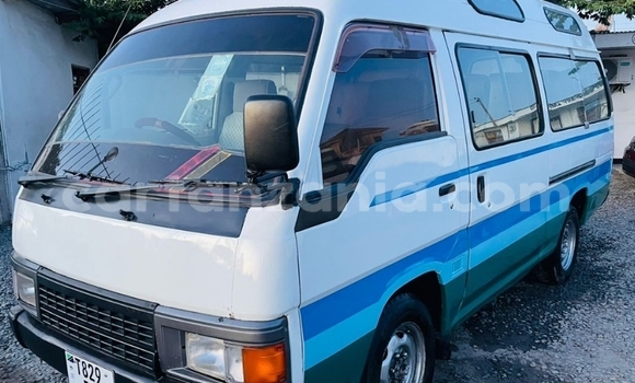 Buy Used Nissan Caravan White Car in Dar es Salaam in Dar es Salaam Buy Used Nissan Caravan White Car in Dar es Salaam in Dar es Salaam