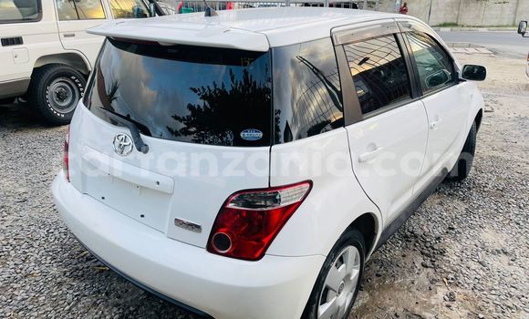 Buy New Toyota IST White Car in Dar es Salaam in Dar es Salaam Buy New Toyota IST White Car in Dar es Salaam in Dar es Salaam