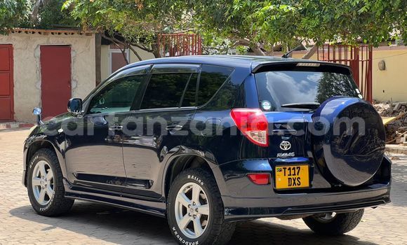 Nunua Ilio tumika Toyota RAV4 Bluu Gari ndani ya Dar es Salaam nchini Dar es Salaam Nunua Ilio tumika Toyota RAV4 Bluu Gari ndani ya Dar es Salaam nchini Dar es Salaam