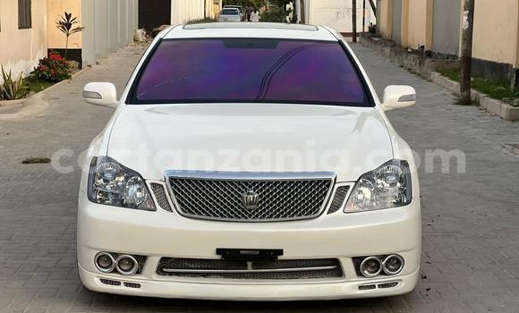 Nunua Ilio tumika Toyota Crown Nyeupe Gari ndani ya Dar es Salaam nchini Dar es Salaam Nunua Ilio tumika Toyota Crown Nyeupe Gari ndani ya Dar es Salaam nchini Dar es Salaam