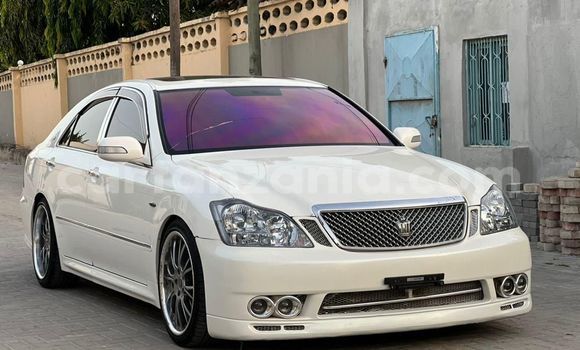Nunua Ilio tumika Toyota Crown Nyeupe Gari ndani ya Dar es Salaam nchini Dar es Salaam Nunua Ilio tumika Toyota Crown Nyeupe Gari ndani ya Dar es Salaam nchini Dar es Salaam