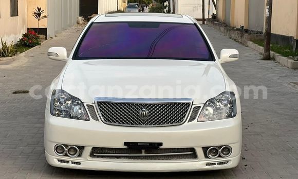 Nunua Ilio tumika Toyota Crown Nyeupe Gari ndani ya Dar es Salaam nchini Dar es Salaam Nunua Ilio tumika Toyota Crown Nyeupe Gari ndani ya Dar es Salaam nchini Dar es Salaam