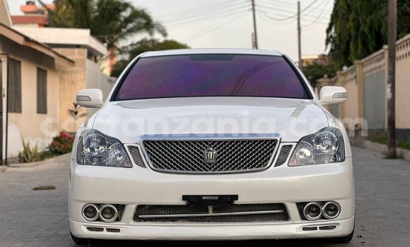 Nunua Ilio tumika Toyota Crown Nyeupe Gari ndani ya Dar es Salaam nchini Dar es Salaam Nunua Ilio tumika Toyota Crown Nyeupe Gari ndani ya Dar es Salaam nchini Dar es Salaam