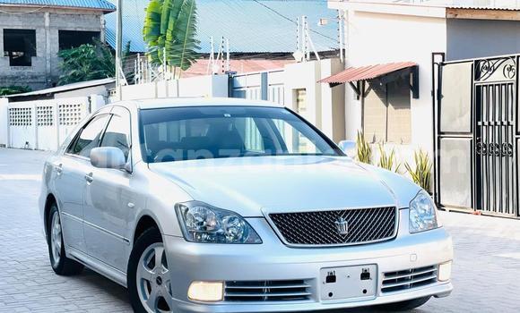Nunua Imported Toyota Crown Fedha Gari ndani ya Dar es Salaam nchini Dar es Salaam Nunua Imported Toyota Crown Fedha Gari ndani ya Dar es Salaam nchini Dar es Salaam