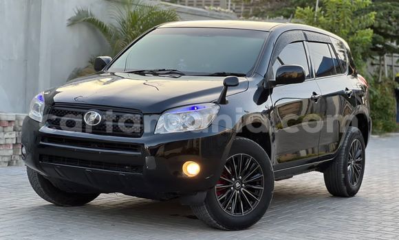 Nunua Ilio tumika Toyota RAV4 Nyeusi Gari ndani ya Dar es Salaam nchini Dar es Salaam