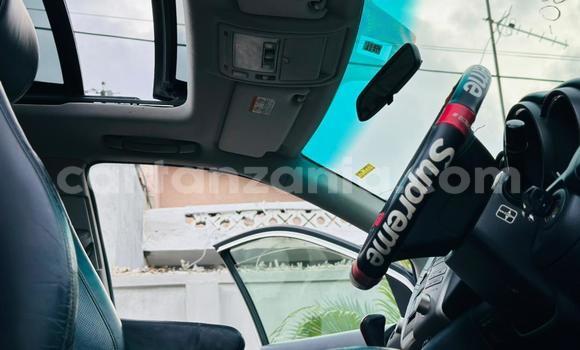 Nunua Imported Toyota Harrier Nyeupe Gari ndani ya Dar es Salaam nchini Dar es Salaam Nunua Imported Toyota Harrier Nyeupe Gari ndani ya Dar es Salaam nchini Dar es Salaam