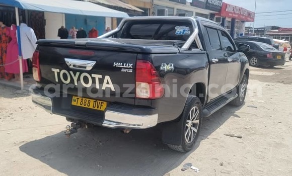 Nunua Ilio tumika Toyota Hilux Nyeusi Gari ndani ya Dar es Salaam nchini Dar es Salaam Nunua Ilio tumika Toyota Hilux Nyeusi Gari ndani ya Dar es Salaam nchini Dar es Salaam