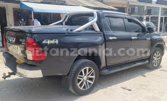 Nunua Ilio tumika Toyota Hilux Nyeusi Gari ndani ya Dar es Salaam nchini Dar es Salaam Nunua Ilio tumika Toyota Hilux Nyeusi Gari ndani ya Dar es Salaam nchini Dar es Salaam