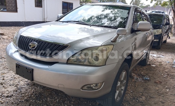Buy Import Toyota Harrier Silver Car in Dar es Salaam in Dar es Salaam Buy Import Toyota Harrier Silver Car in Dar es Salaam in Dar es Salaam