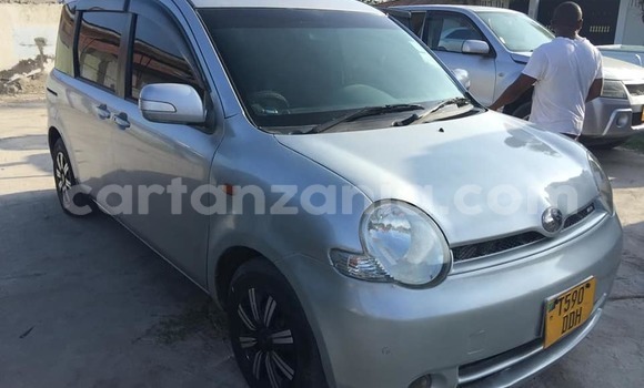 Buy Used Toyota Sienta Silver Car in Dar es Salaam in Dar es Salaam Buy Used Toyota Sienta Silver Car in Dar es Salaam in Dar es Salaam
