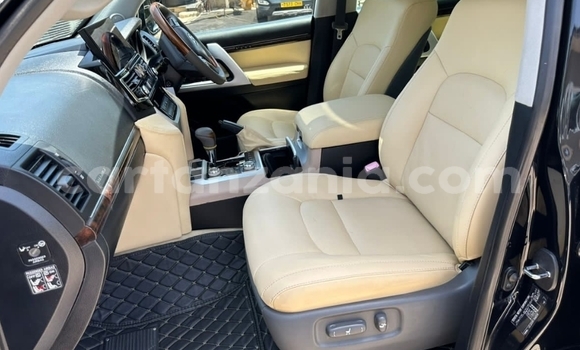 Buy Used Toyota Land Cruiser Black Car in Dar es Salaam in Dar es Salaam Buy Used Toyota Land Cruiser Black Car in Dar es Salaam in Dar es Salaam