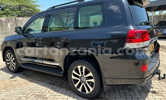Buy Used Toyota Land Cruiser Black Car in Dar es Salaam in Dar es Salaam Buy Used Toyota Land Cruiser Black Car in Dar es Salaam in Dar es Salaam