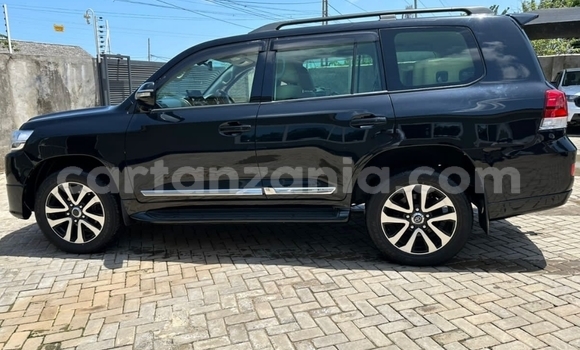 Buy Used Toyota Land Cruiser Black Car in Dar es Salaam in Dar es Salaam Buy Used Toyota Land Cruiser Black Car in Dar es Salaam in Dar es Salaam