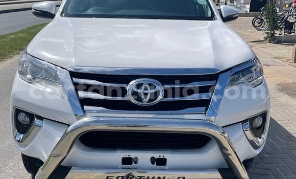 Nunua Mpya Toyota Fortuner Nyeupe Gari ndani ya Dar es Salaam nchini Dar es Salaam Nunua Mpya Toyota Fortuner Nyeupe Gari ndani ya Dar es Salaam nchini Dar es Salaam