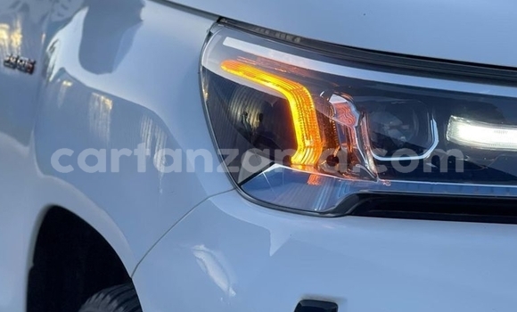 Nunua Mpya Toyota Hilux Nyeupe Gari ndani ya Dar es Salaam nchini Dar es Salaam Nunua Mpya Toyota Hilux Nyeupe Gari ndani ya Dar es Salaam nchini Dar es Salaam