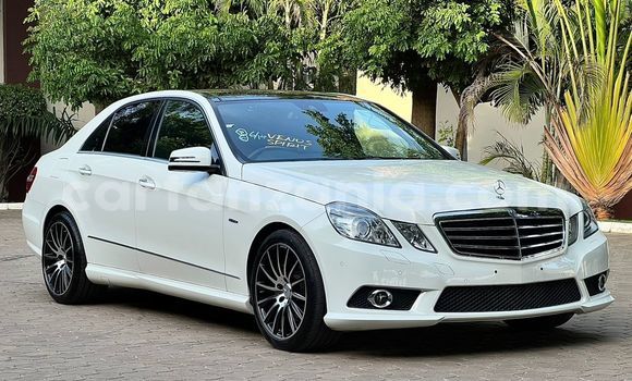 Nunua Imported MercedesâBenz EâClass Nyeupe Gari ndani ya Dar es Salaam nchini Dar es Salaam Nunua Imported MercedesâBenz EâClass Nyeupe Gari ndani ya Dar es Salaam nchini Dar es Salaam