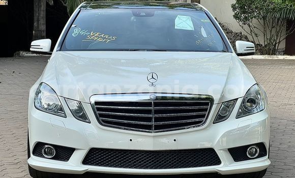Nunua Imported MercedesâBenz EâClass Nyeupe Gari ndani ya Dar es Salaam nchini Dar es Salaam Nunua Imported MercedesâBenz EâClass Nyeupe Gari ndani ya Dar es Salaam nchini Dar es Salaam