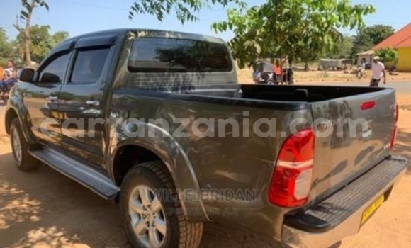 Nunua Ilio tumika Toyota Hilux Nyingine Gari ndani ya Dar es Salaam nchini Dar es Salaam Nunua Ilio tumika Toyota Hilux Nyingine Gari ndani ya Dar es Salaam nchini Dar es Salaam