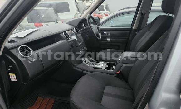 Buy New Land Rover Discovery Silver Car in Dar es Salaam in Dar es Salaam Buy New Land Rover Discovery Silver Car in Dar es Salaam in Dar es Salaam