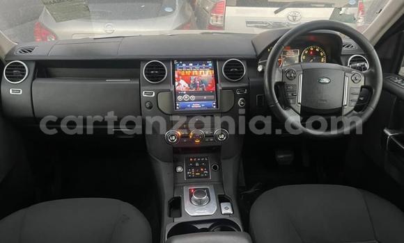 Buy New Land Rover Discovery Silver Car in Dar es Salaam in Dar es Salaam Buy New Land Rover Discovery Silver Car in Dar es Salaam in Dar es Salaam