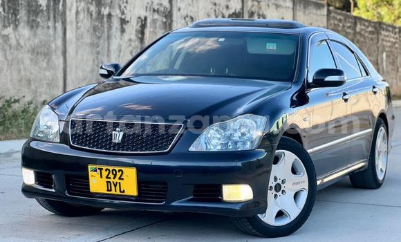 Buy Used Toyota Crown Black Car in Dar es Salaam in Dar es Salaam Buy Used Toyota Crown Black Car in Dar es Salaam in Dar es Salaam
