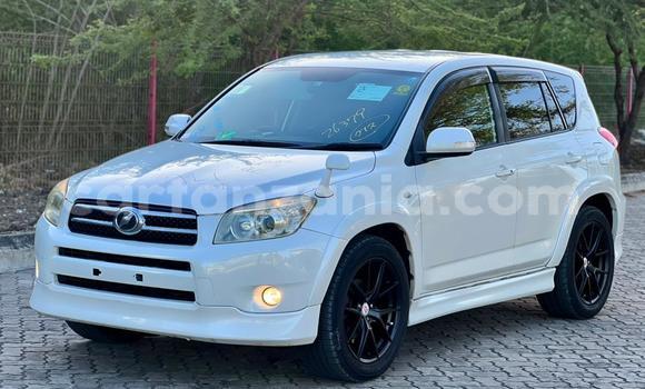 Nunua Imported Toyota RAV4 Nyeupe Gari ndani ya Dar es Salaam nchini Dar es Salaam Nunua Imported Toyota RAV4 Nyeupe Gari ndani ya Dar es Salaam nchini Dar es Salaam