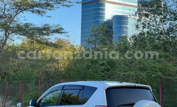 Nunua Imported Toyota RAV4 Nyeupe Gari ndani ya Dar es Salaam nchini Dar es Salaam Nunua Imported Toyota RAV4 Nyeupe Gari ndani ya Dar es Salaam nchini Dar es Salaam